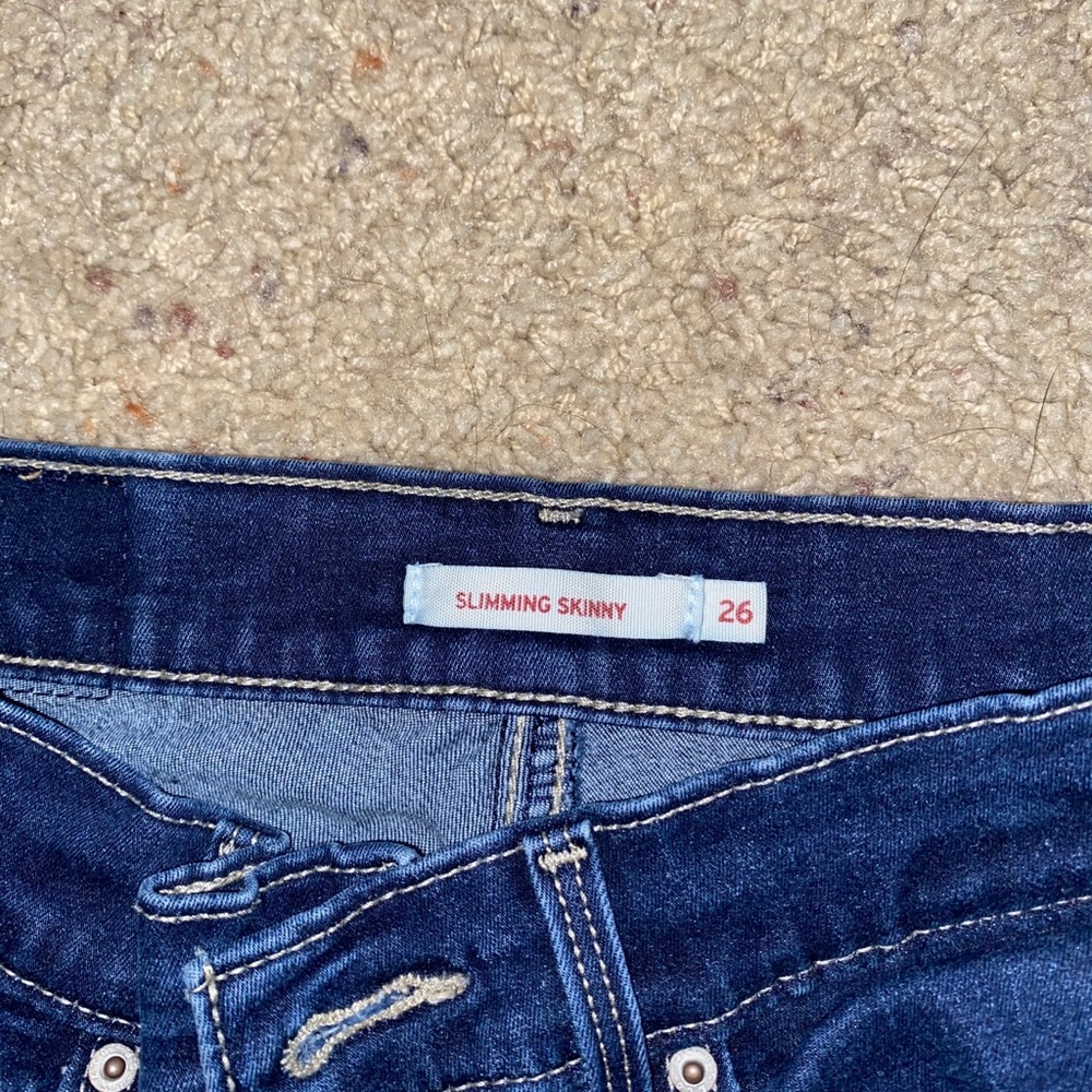 Levi’s - Picture 3 of 4